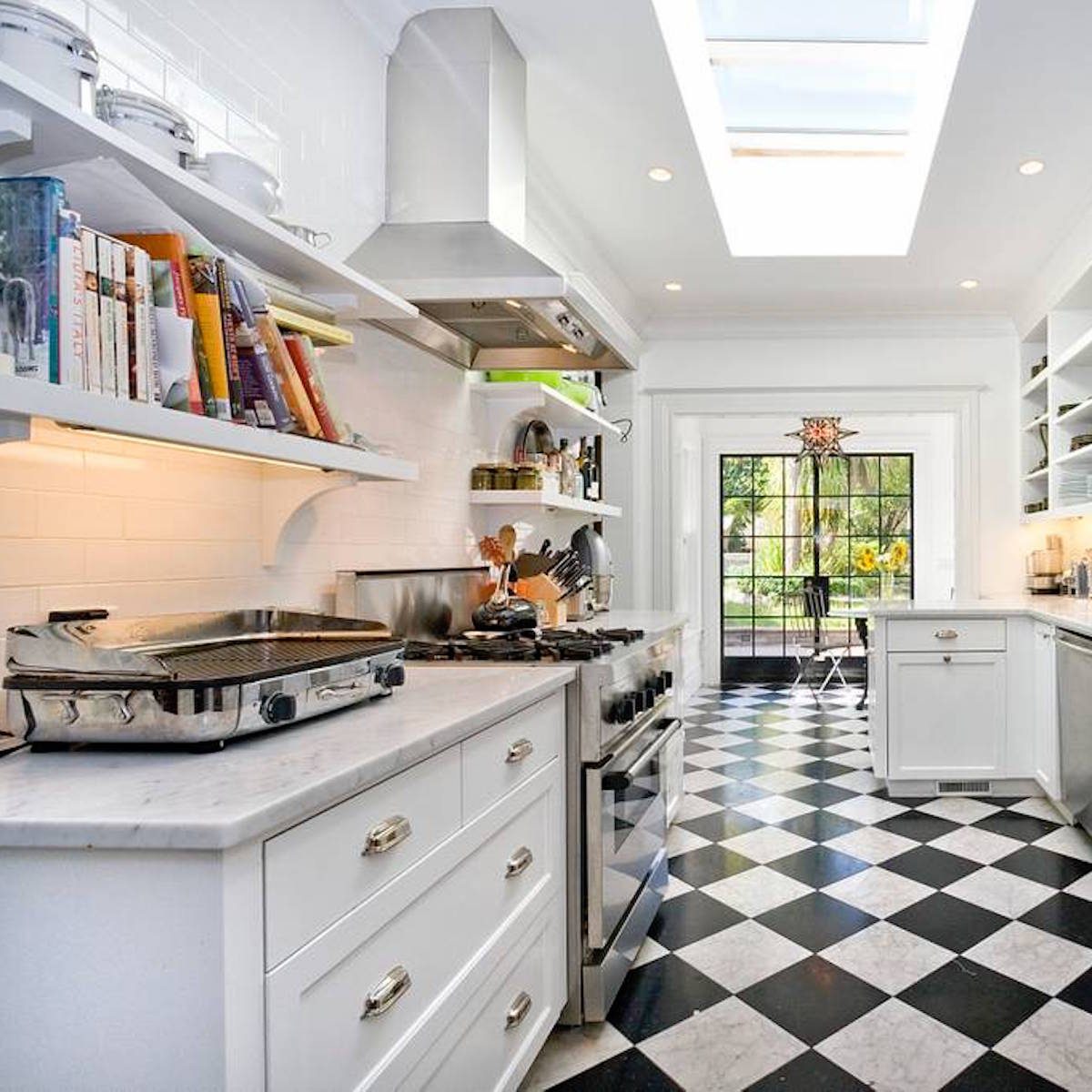 Airbnb kitchen