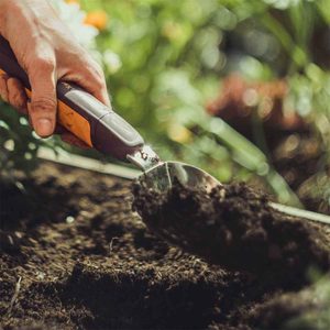 xact garden trowel