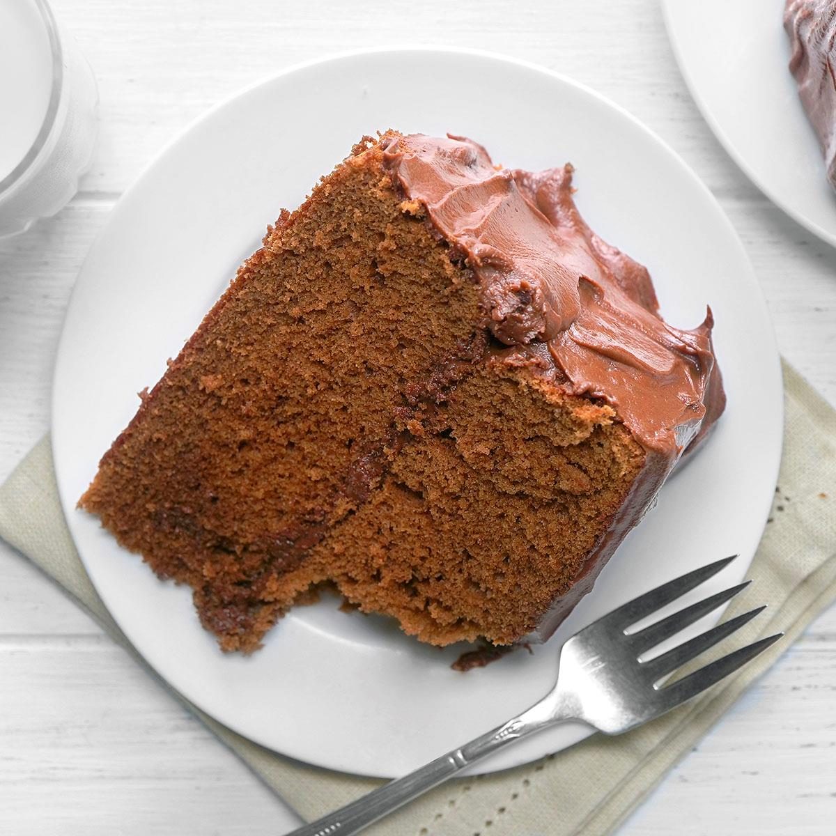 Devil S Food Cake With Chocolate Fudge Frosting Exps Thvp24 32401 Mr 09 06 1